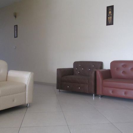 Ramprastha Hotel Ayodhya Extérieur photo
