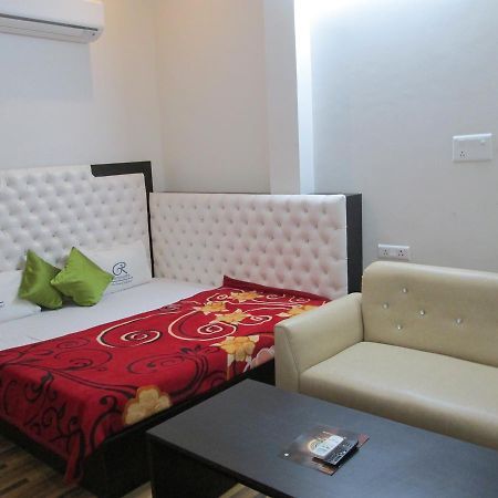 Ramprastha Hotel Ayodhya Extérieur photo